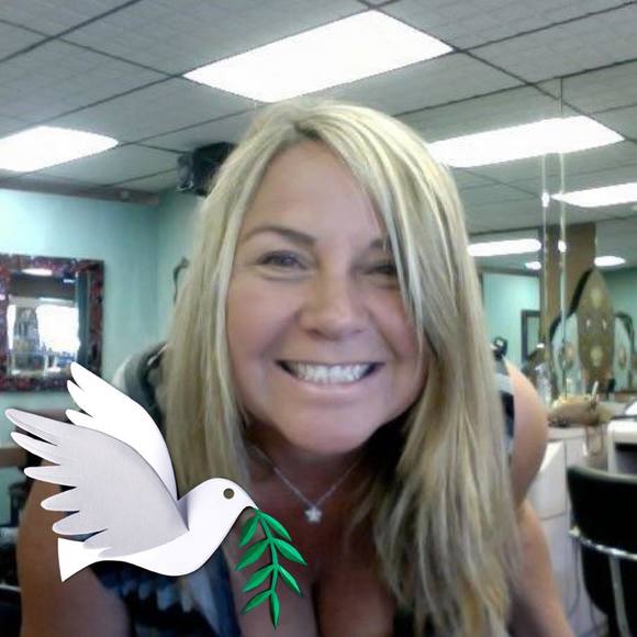 Meet your Posher, Amy - Picture 1 of 1